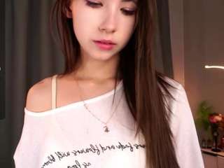 arlinetrentinella Live Webcam on CamSoda