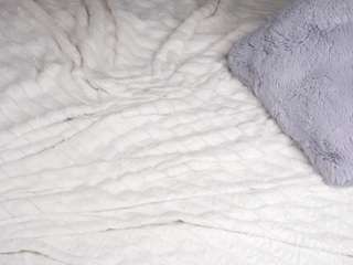 MillieStram live webcam show