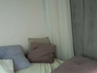 MillieStram live cam preview