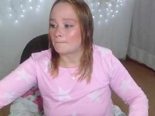 sweetangewl's CamSoda show and profile