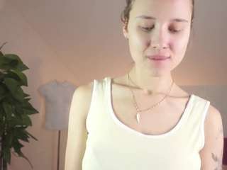 Live webcam model abigailkuntz on Soda Cams