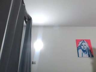 cutiesfriends Live Webcam on CamSoda