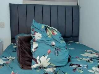 melanym Live Webcam on CamSoda