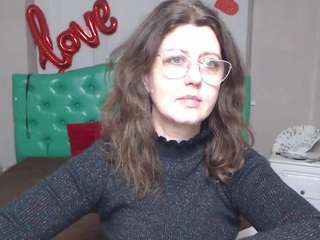 rosehille's CamSoda show and profile