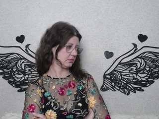 该模特正在直播。 rosehille