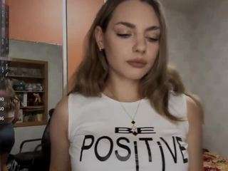 rozannebarrott webcam