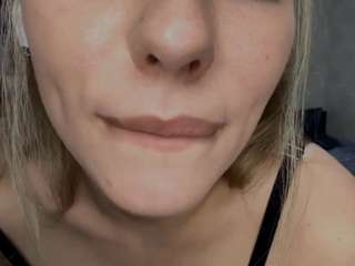 rozannebarrott Live Webcam on CamSoda