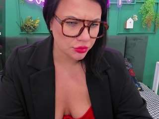 Live Sex Chat with TiffanyDoyle (@tiffanydoyle)