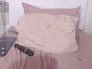 assia-roos webcam model