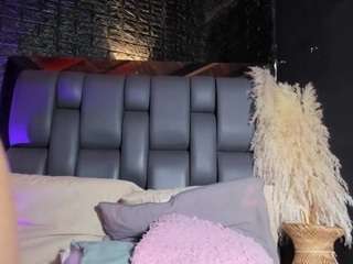 assia-roos Live Webcam on CamSoda