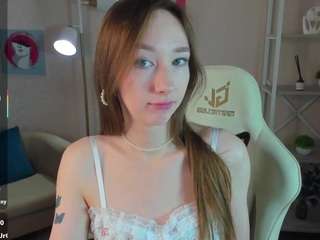 bunny-white Live Webcam on CamSoda