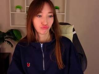 bunny-white's CamSoda show and profile