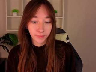 bunny-white's CamSoda show and profile