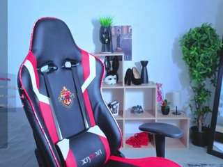 emilylion7 Live Webcam on CamSoda