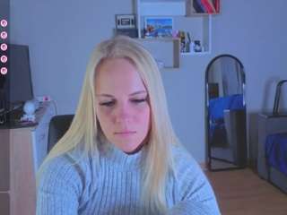 EmilyLion7 live cam preview