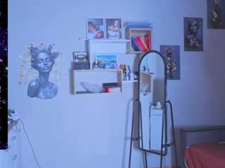 EmilyLion7