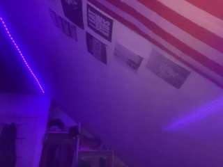 johnnyshindler Live Webcam on CamSoda