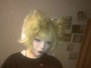 johnnyshindler's CamSoda show and profile