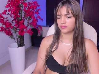 kiim-stone Live Webcam on CamSoda