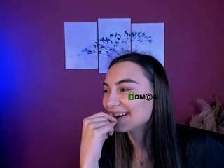 kira-light1 webcam model