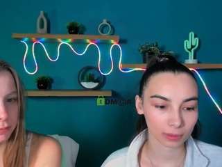  kira-light1 chat room