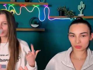  kira-light1 chat room