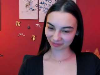 kira-light1 Live Webcam on CamSoda