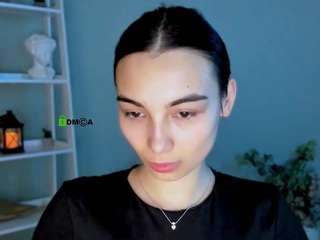 kira-light1 Live Webcam on CamSoda