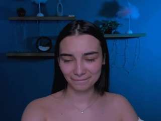 kira-light1 from CamSoda is Freechat