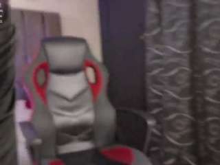 lily-beet Live Webcam on CamSoda