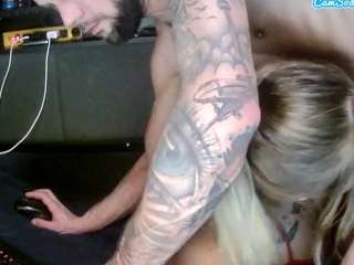 lovecoupleqc Live Webcam on CamSoda