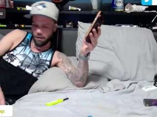 le modèle lovecoupleqc est en webcam porno dans un show sur le site camsoda, il possède les tags suivants: asshole,blowjob,blue eyes,cock rating,drinking,handjob,lean,orgasm,sexting,smoking,hd