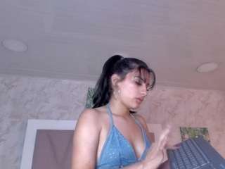 madhiison Live Webcam on CamSoda