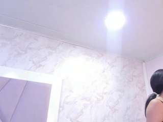 madhiison Live Webcam on CamSoda