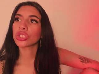 madhiison Live Webcam on CamSoda