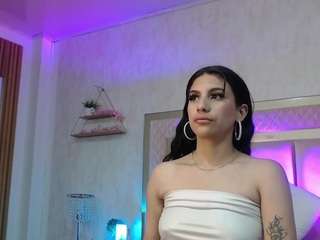 madhiison Live Webcam on CamSoda