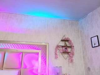 le modèle madhiison est en webcam porno dans un show sur le site camsoda, il possède les tags suivants: amateur,pov,facial piercings,feet,hairy pussy,hidden cam,interactivetoy,jerk off instruction,lush,orgasm,roleplay,drinking,sex toys,shaved pussy,smoking,spank,squirter,student,tattoos,teen 18