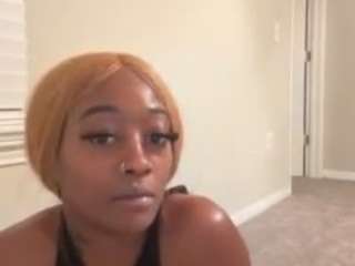 amirahavonne1 Live Webcam on CamSoda