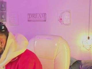 annie-clarrk Live Webcam on CamSoda