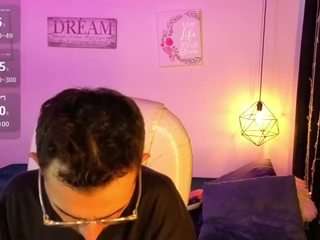 annie-clarrk Live Webcam on CamSoda