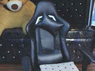  ari-lynn-b chat room