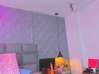 Aria-millers444 live cam preview