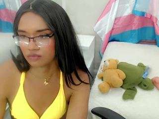 horny-bri Cock rating live webcam