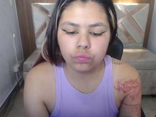 little-cherry-b's CamSoda show and profile