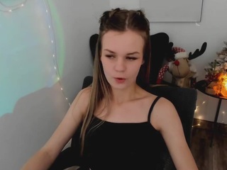 Live webcam model midnightaura on Soda Cams