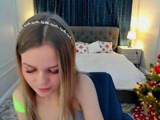 midnightaura Live Webcam on CamSoda