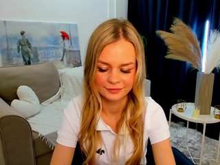 midnightaura Live Webcam on CamSoda