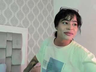 Riiby's cam show statistics and live stream