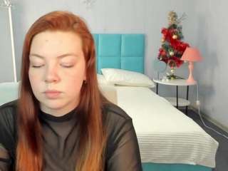 agnia-white Live Webcam on CamSoda