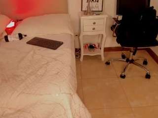 charlottequeen02 webcam